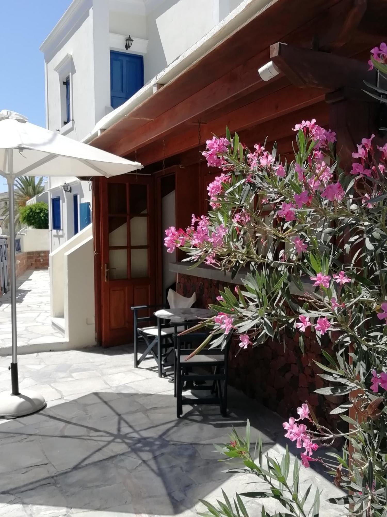 5Bedroom Villa In Perissa Beach Exterior photo